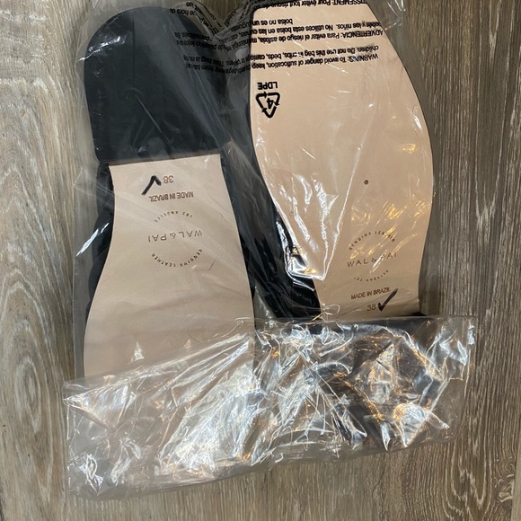 Wal & Pai Ivar sandals - Picture 2 of 3